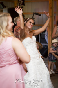 minnesota harvest apple orchard jordan minneapolis wedding photographer