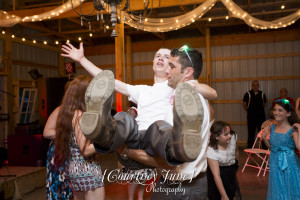 minnesota harvest apple orchard jordan minneapolis wedding photographer