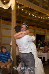 minnesota harvest apple orchard jordan minneapolis wedding photographer