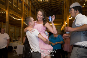 minnesota harvest apple orchard jordan minneapolis wedding photographer