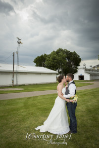 wright county fairgrounds minneapolis wedding photographer